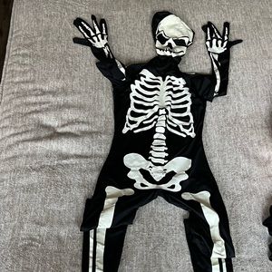 Big kid skeleton Halloween costume!👻💀🎃✨